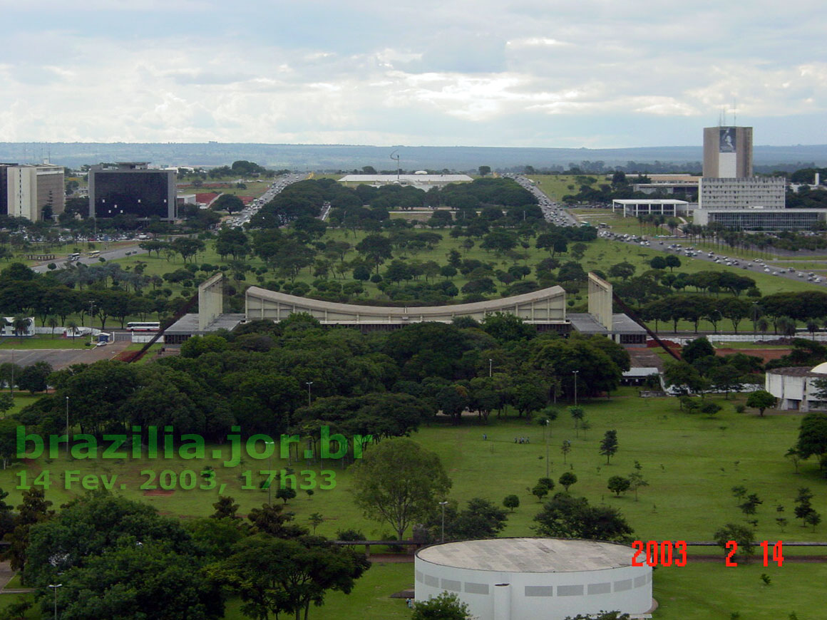 Centro de Convenções de Brasília em sua configuração original, no início de 2003