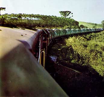 Trem de combustíveis de Belo Horizonte para Brasília