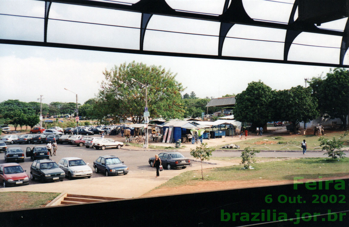 Feira do Guará, vista da jenala do Metrô
